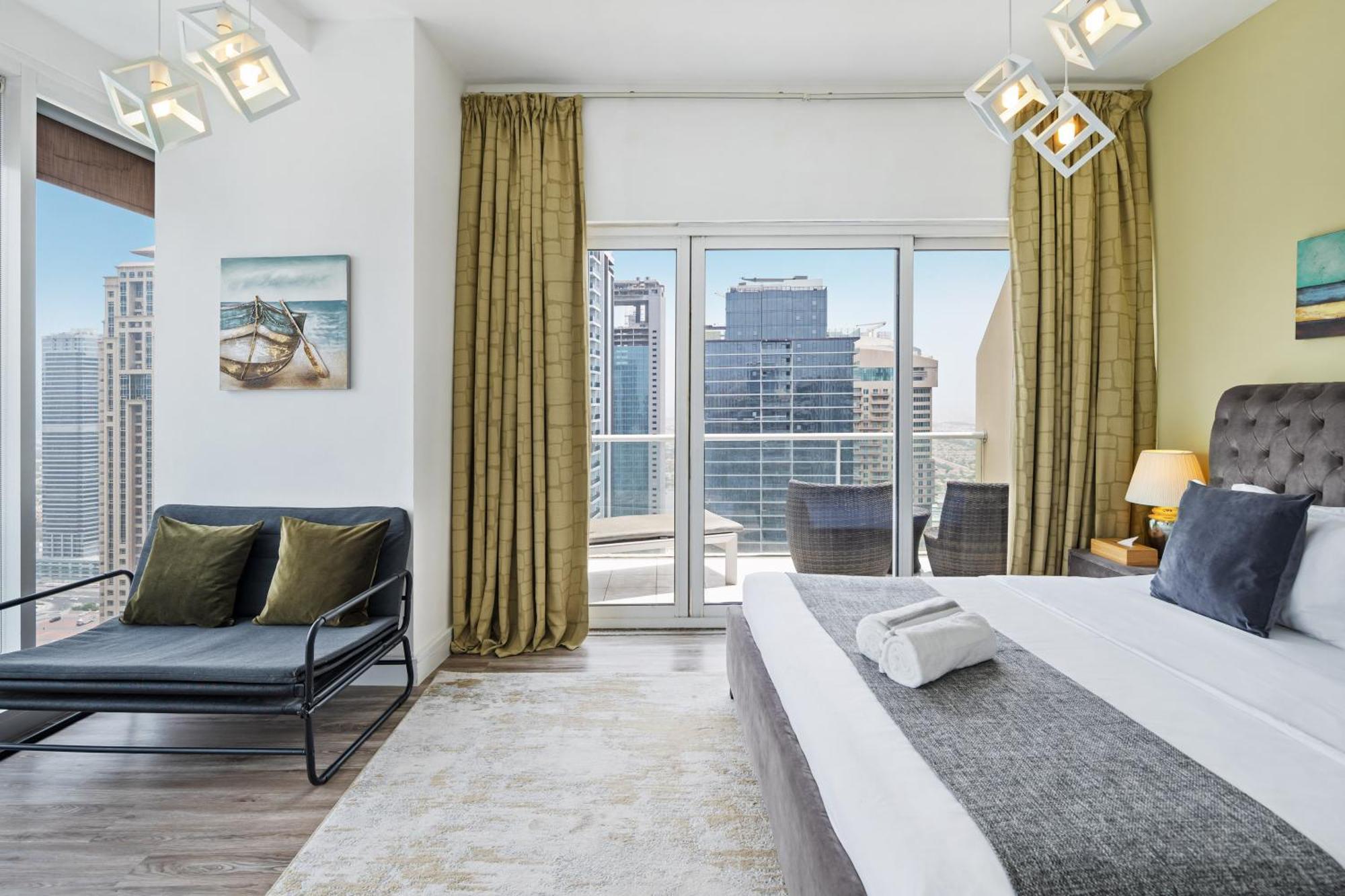 Modern & Spacious 2-Bed Condo With Panoramic Lake Views, Dual Balconies, Steps From Dubai Jlt Metro By "La Buena Vida Holiday Homes" Exterior foto