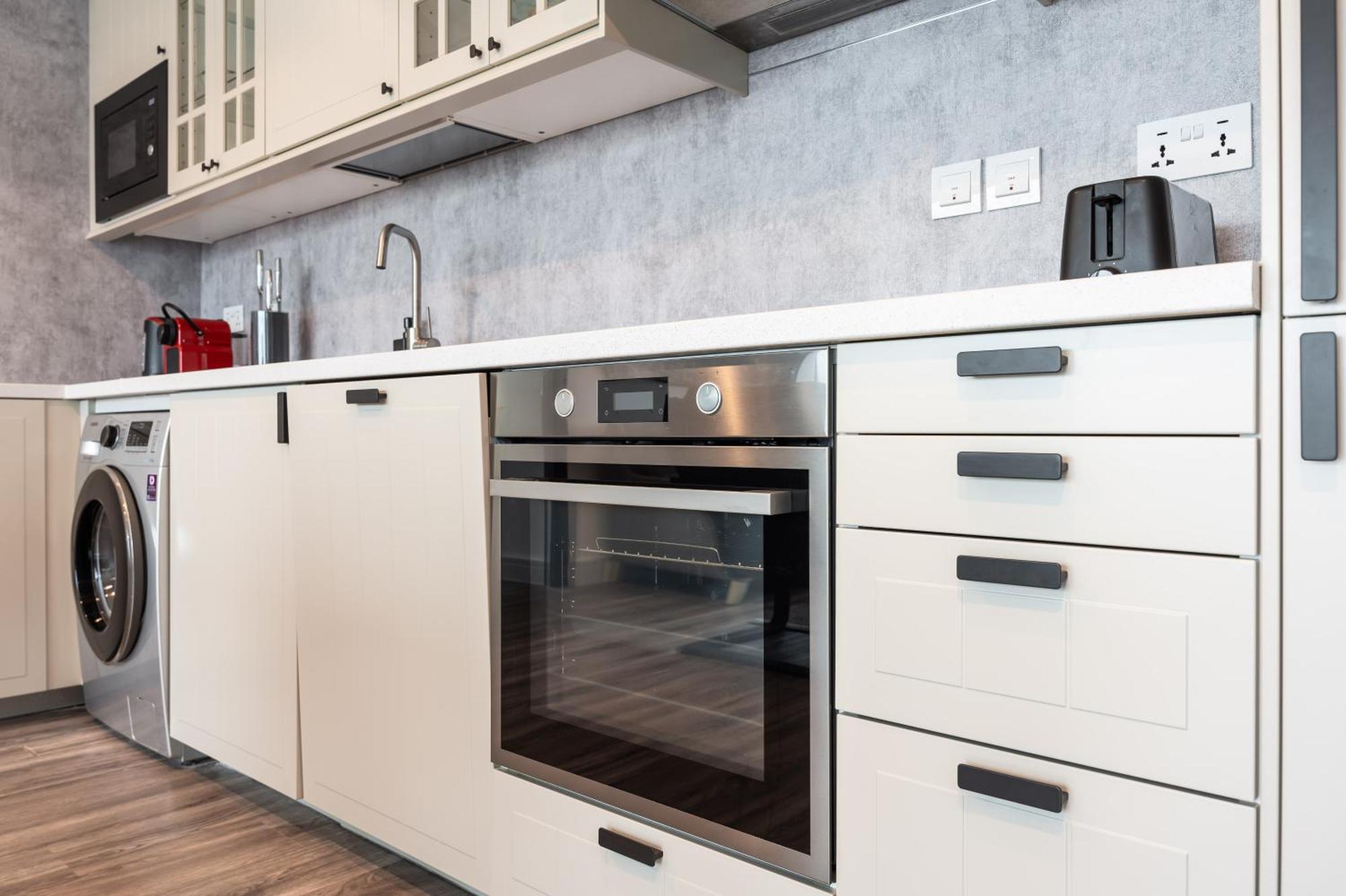 Modern & Spacious 2-Bed Condo With Panoramic Lake Views, Dual Balconies, Steps From Dubai Jlt Metro By "La Buena Vida Holiday Homes" Exterior foto